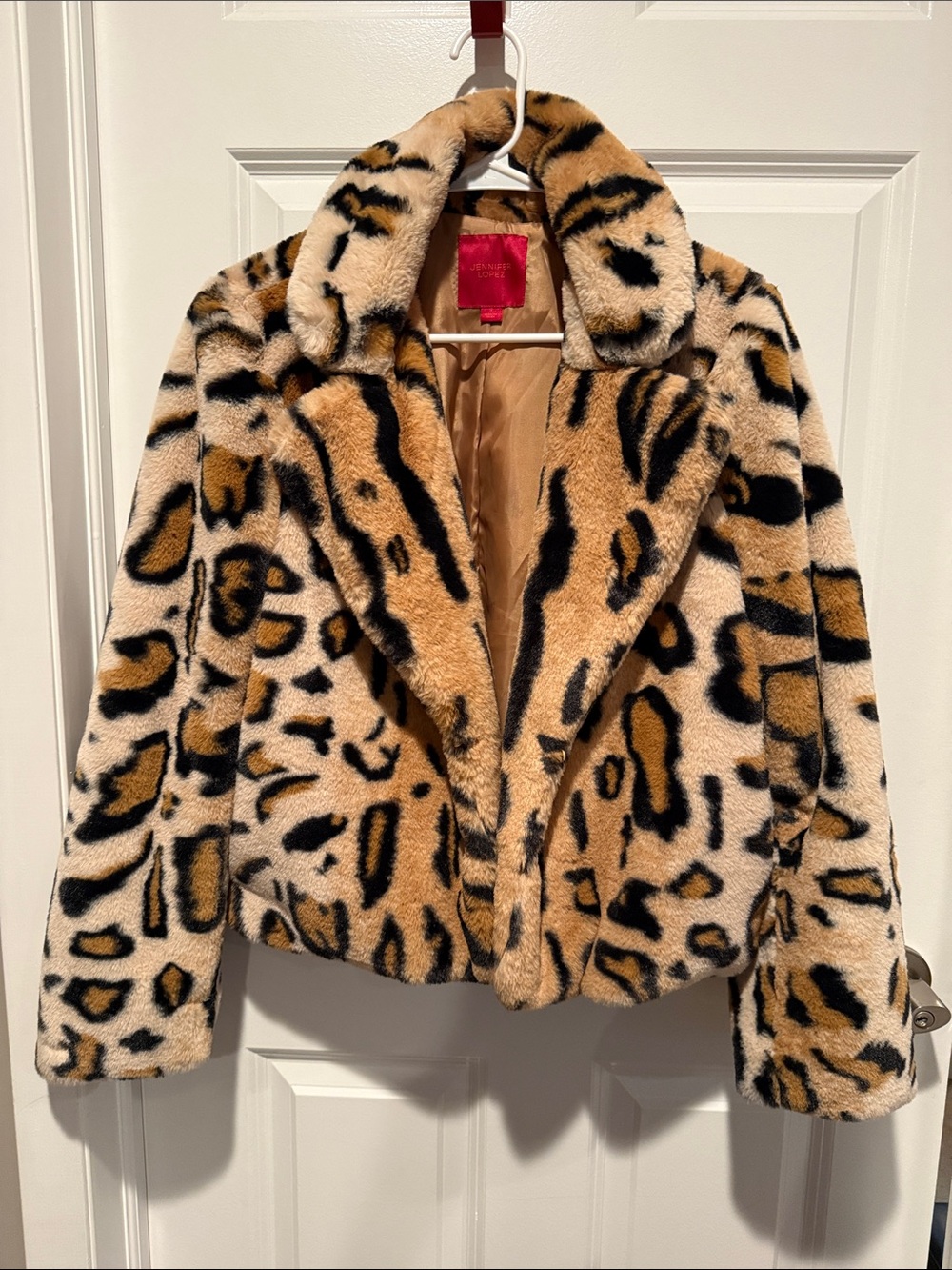 Jennifer Lopez Leopard Faux Fur Coat in Tan, Black, Cream